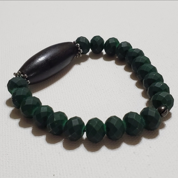 Men's Bracelet Black Wood & Green Faceted Beads - Picture 5 of 7
